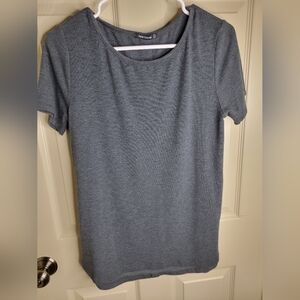 Time and Tru Heather Gray Short Sleeve Top